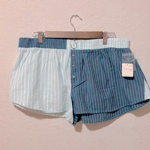 Free People • Intimately Bright Blue Combo Striped pj shorts Size Large C 4010